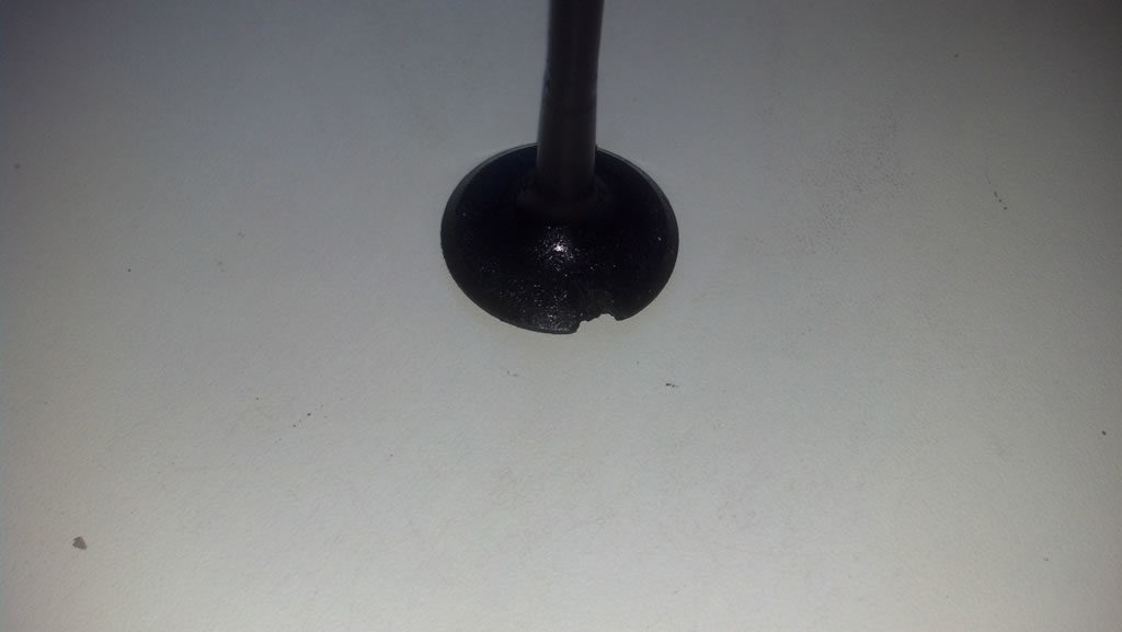 The chipped exhaust valve