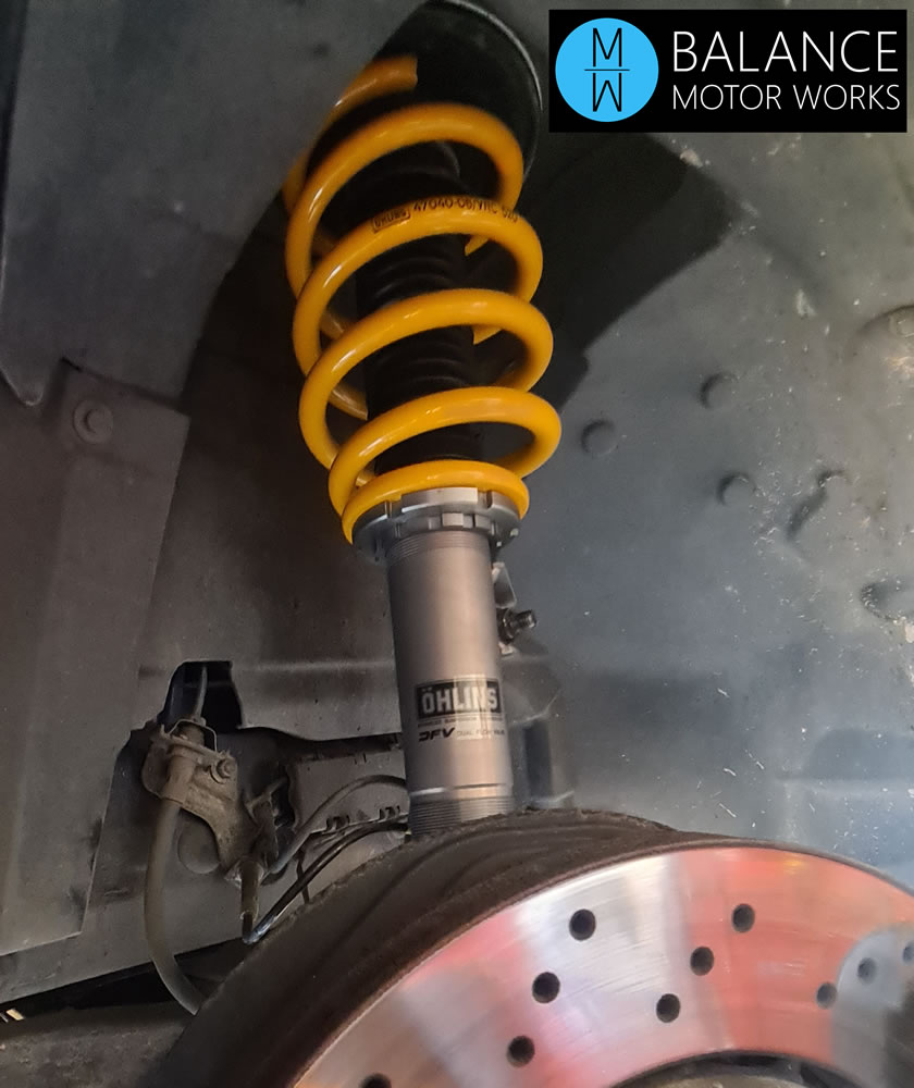OHLINS FRONT STRUT IN PLACE ON THE E90 M3
