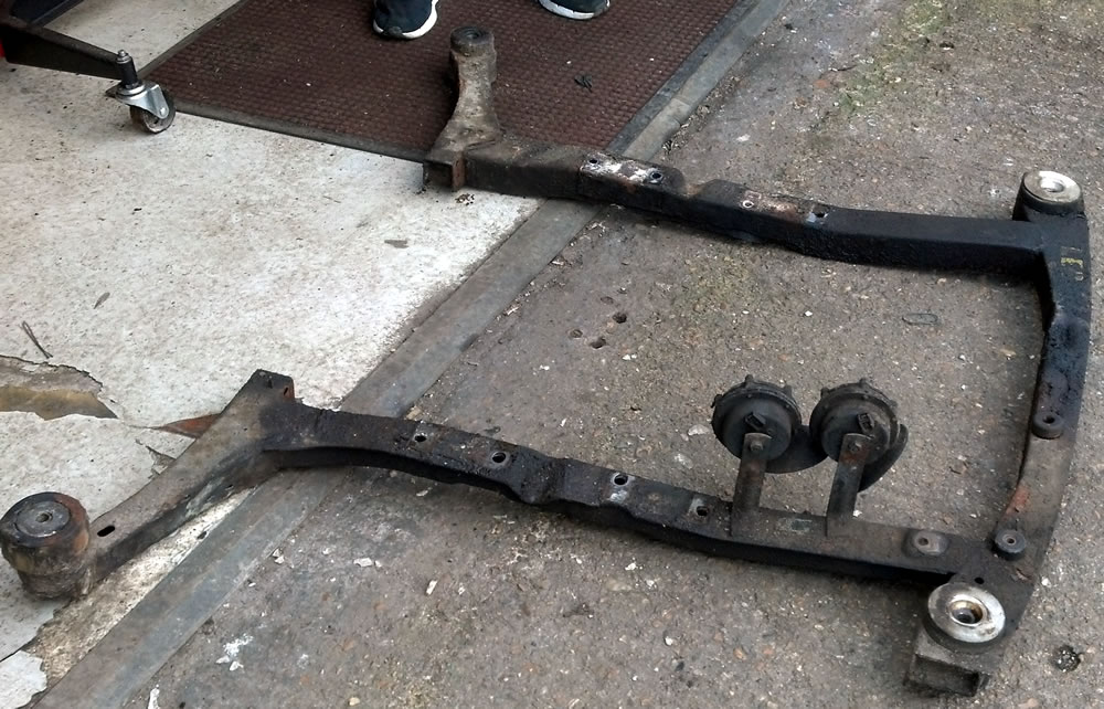 fulvia subframe removed from the car